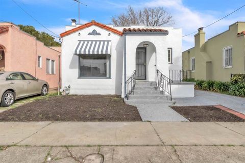 Photo of 7818 7818 Arthur St St, Oakland, CA 94605 (MLS # 41119408)