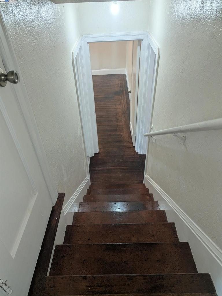 EAST OAKLAND - Residential