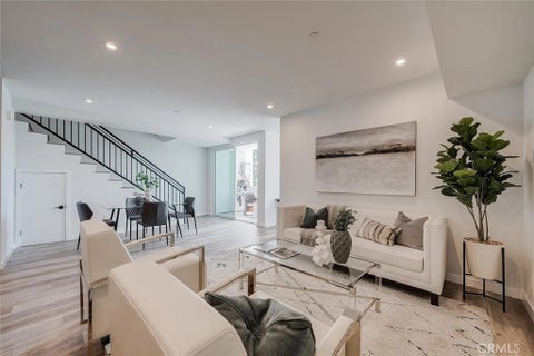 Photo of 7018 Alabama AVE, Canoga Park, CA 91303 (MLS # SR26232979)