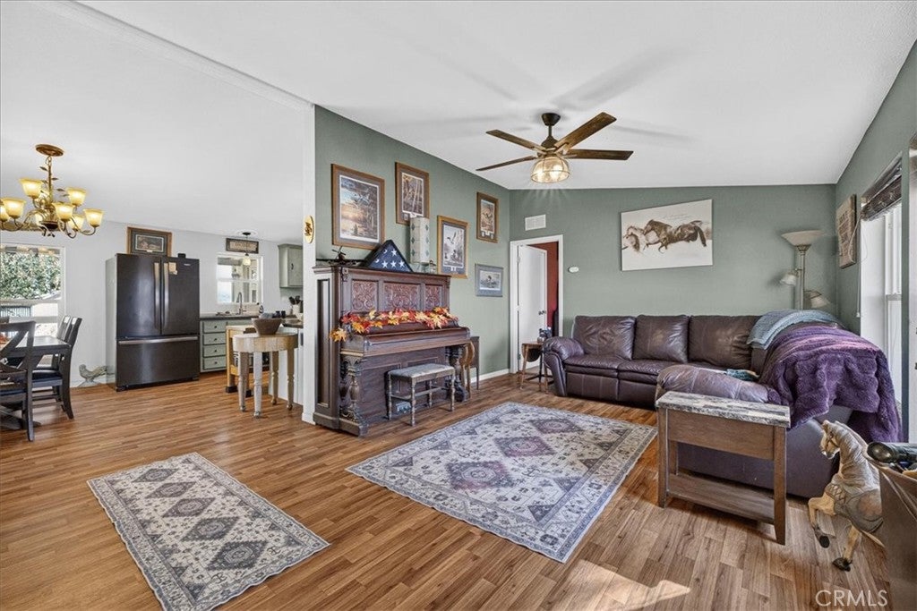 4002 Hicks