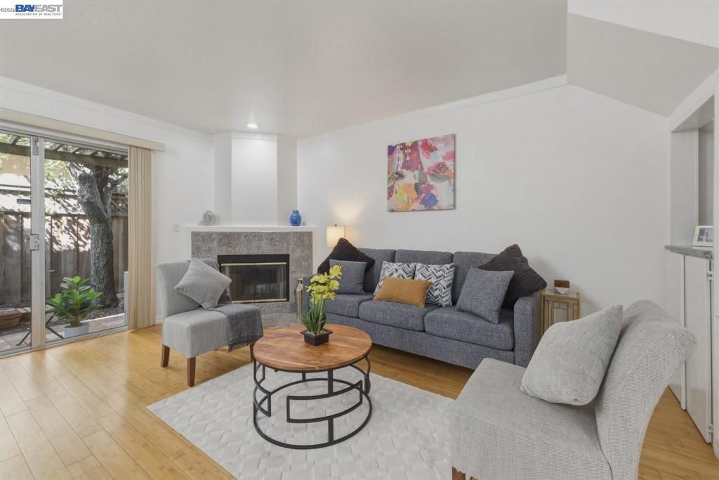 Photo of 20153 Forest Ave Ave #9, Castro Valley, CA 94546 (MLS # 41131283)