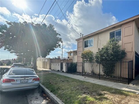 Photo of 703 W Anaheim Street #4, Wilmington, CA 90744 (MLS # PW25215281) Photo of 703 W Anaheim Street #4, Wilmington, CA 90744 (MLS # PW25215281)