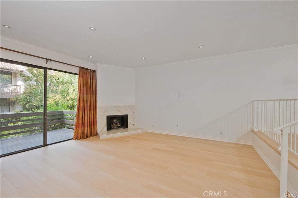 5711 Owensmouth Avenue 117