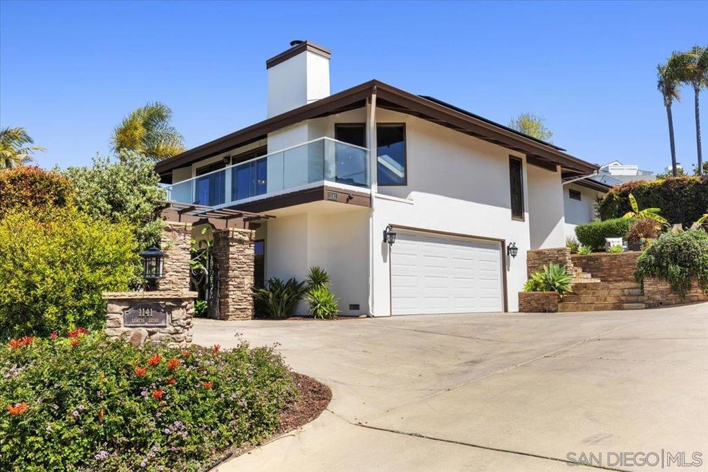 1141 Luneta Drive