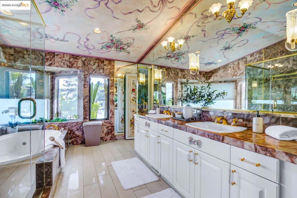 HAPPY VALLEY - Residential