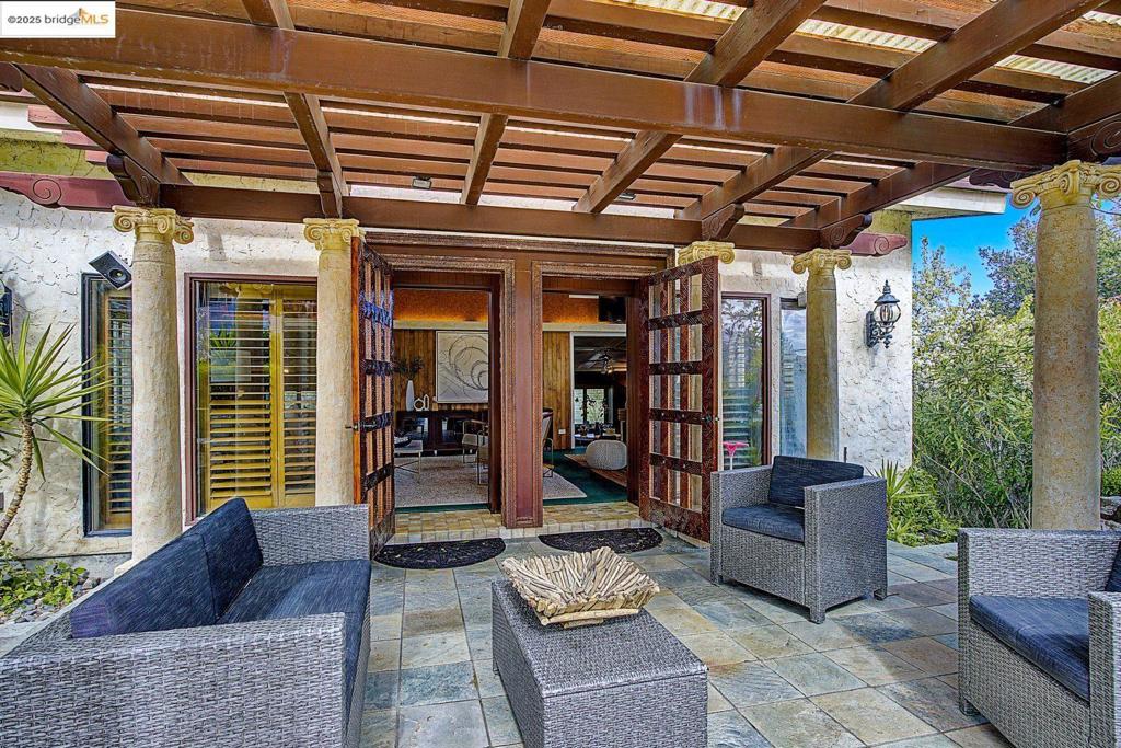 HAPPY VALLEY - Residential