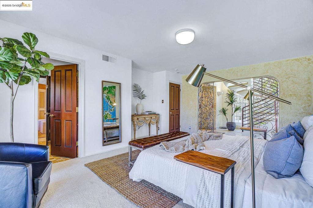 HAPPY VALLEY - Residential