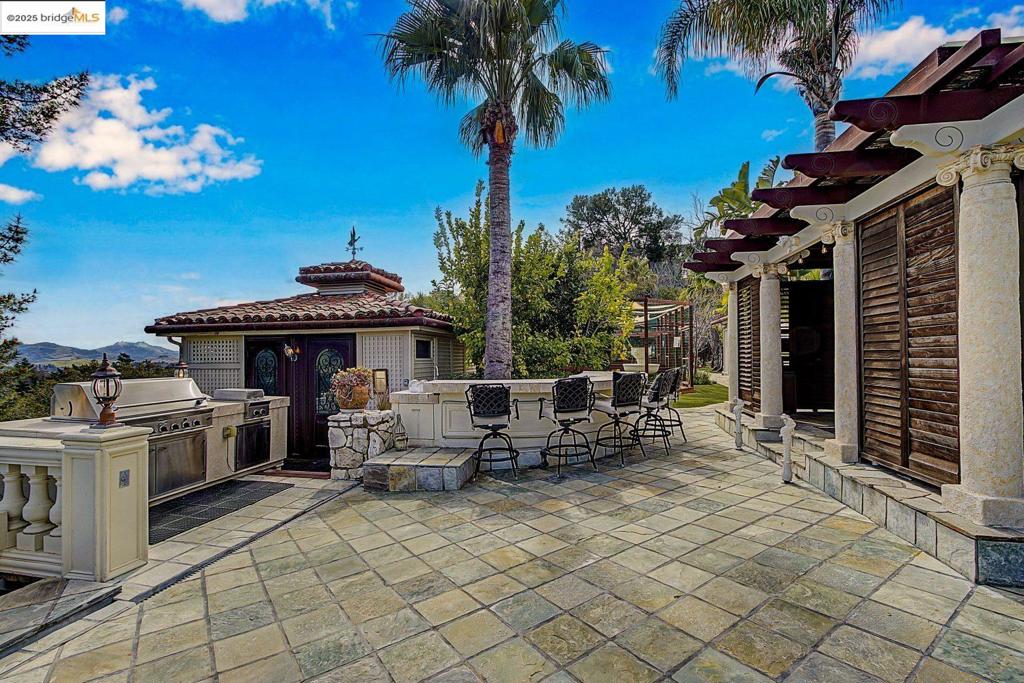 HAPPY VALLEY - Residential