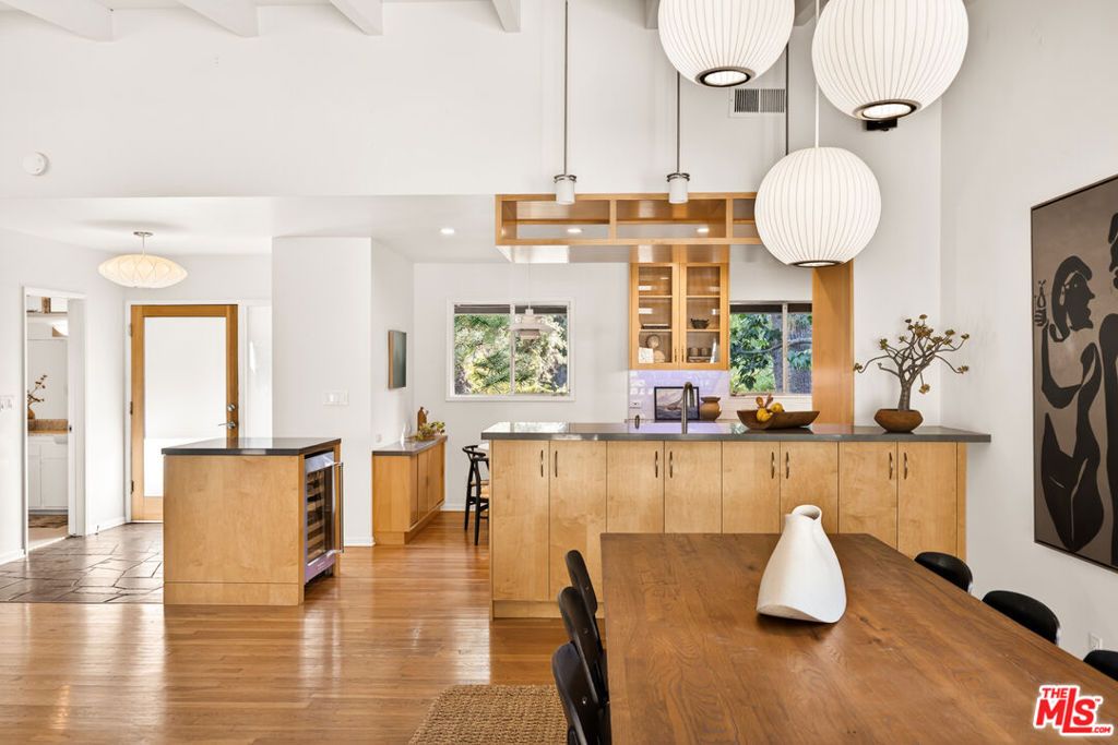 Photo of 1362 Marinette Road, Pacific Palisades, CA 90272 (MLS # 26829473)