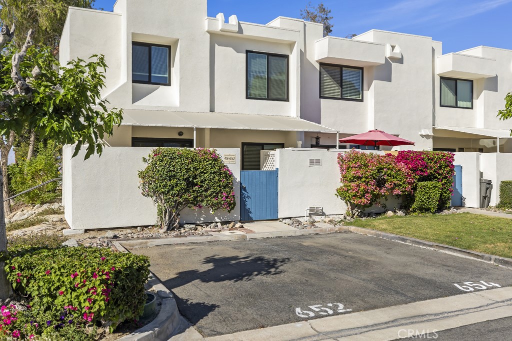 48652 Desert Flower Drive