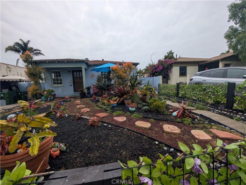 Photo of 3771 Boise Avenue, Los Angeles, CA 90066 (MLS # IV26205521)