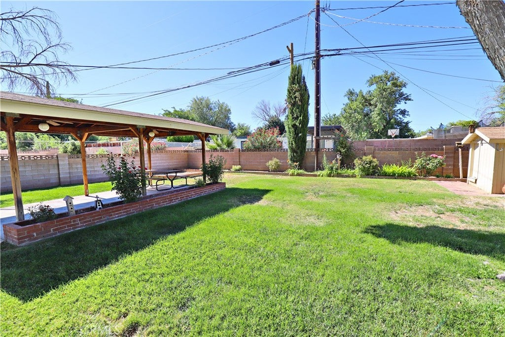 1144 W Avenue J11