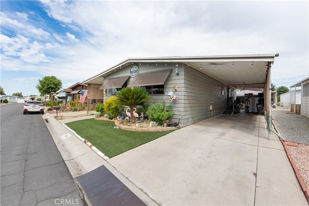 27601 Sun City Boulevard 272