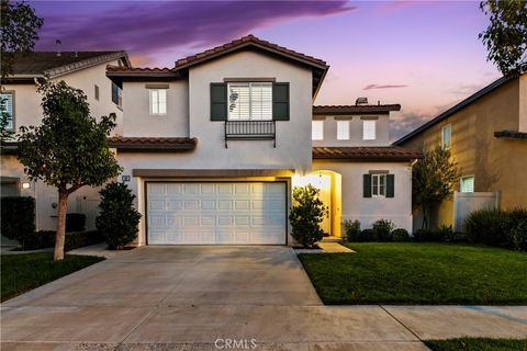Photo of 80 Millbrook, Irvine, CA 92618 (MLS # PW25229600) Photo of 80 Millbrook, Irvine, CA 92618 (MLS # PW25229600)