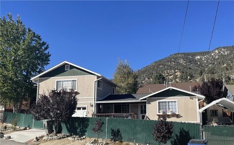 Photo of 6537 Lakewood Dr, Frazier Park, CA 93225 (MLS # SR25239865)