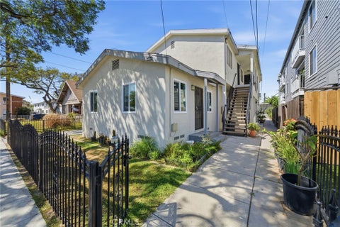 Photo of 1613 E 6th Street #B, Long Beach, CA 90802 (MLS # PW26195597)