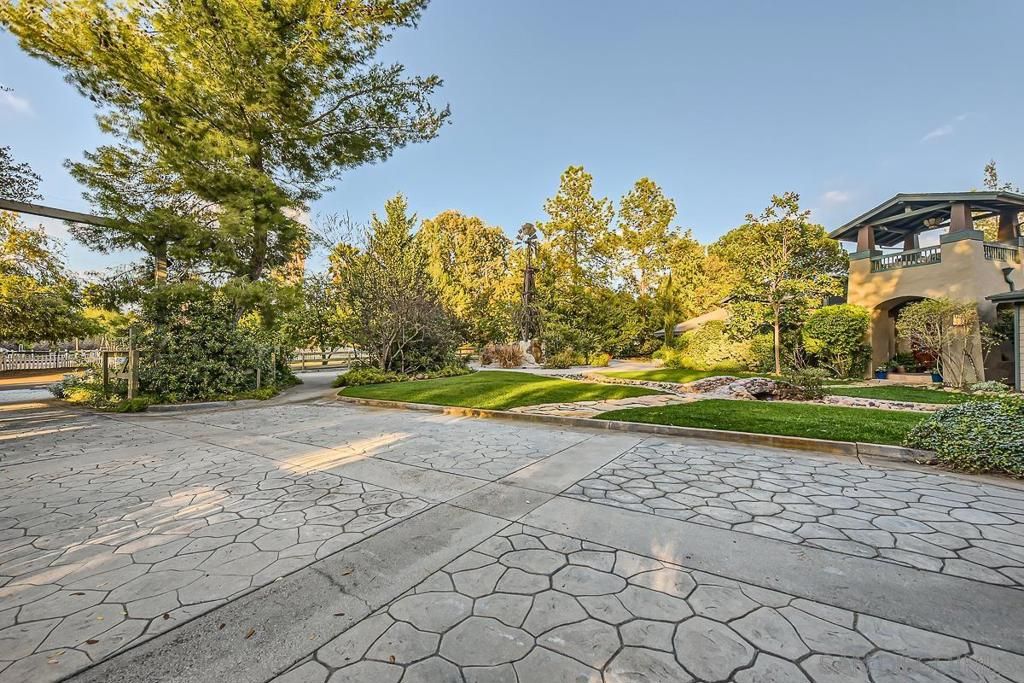 listing image 130720347769283177781