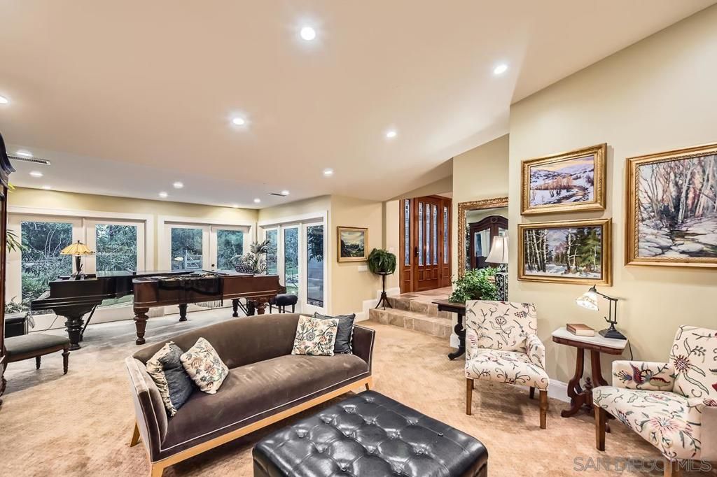 listing image 130729615744178266528