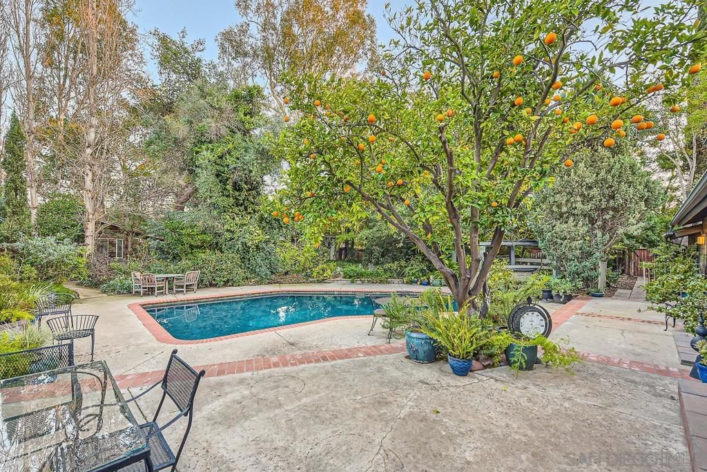 listing image 130729835780834001231