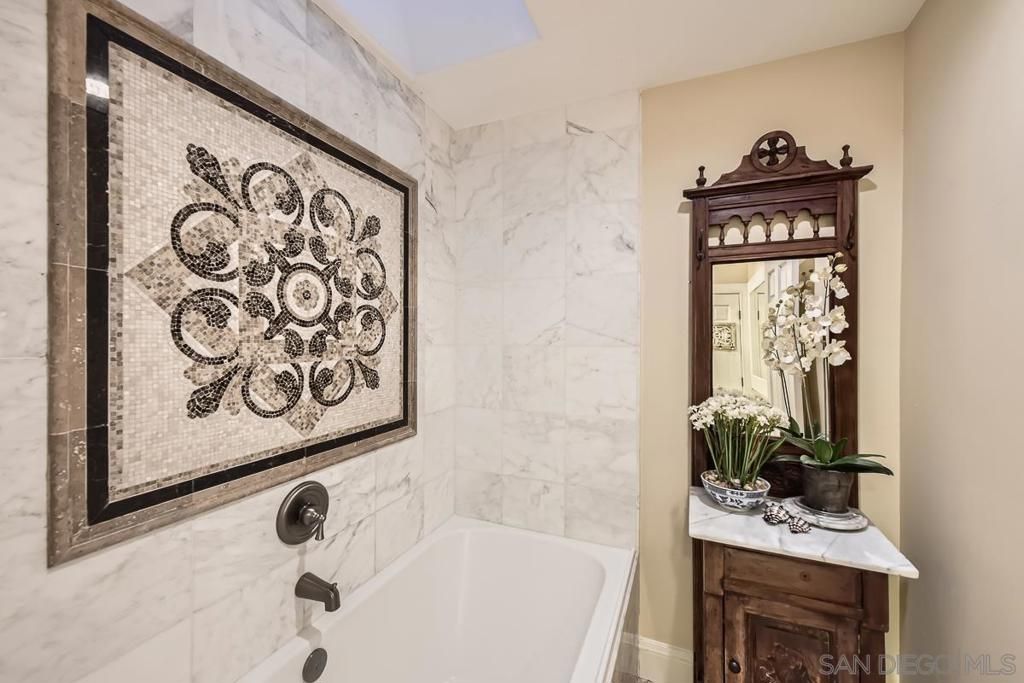 listing image 130729070414942197780