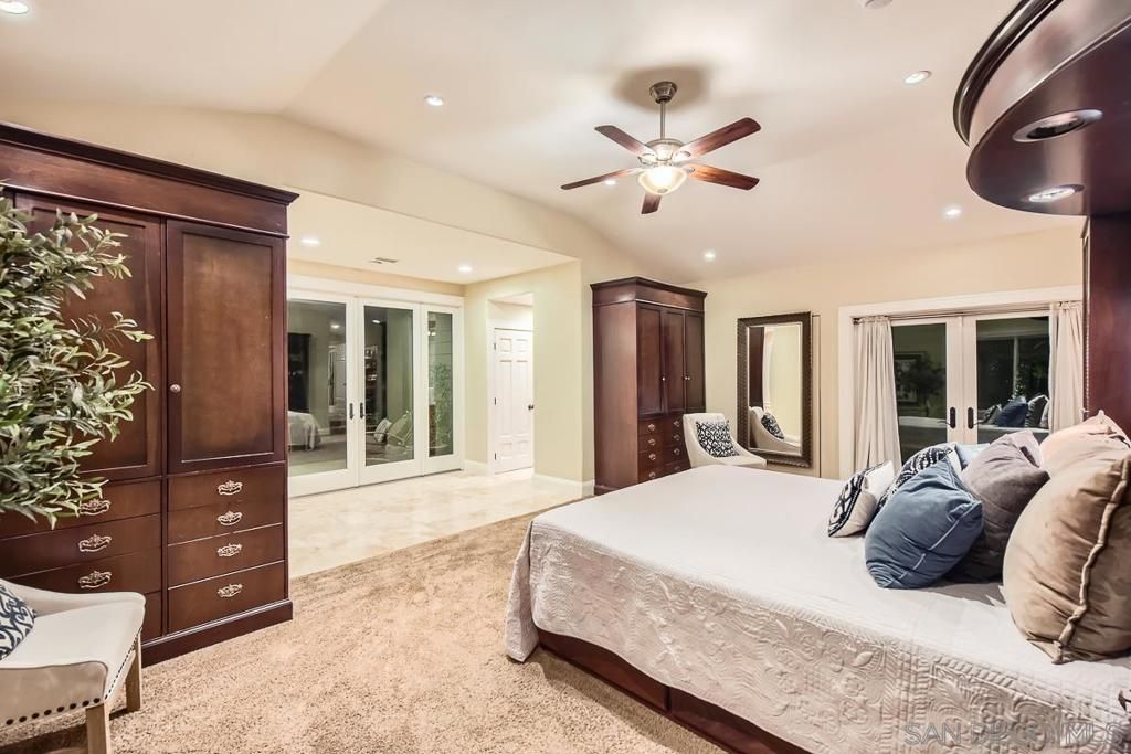 listing image 130727586466028321330