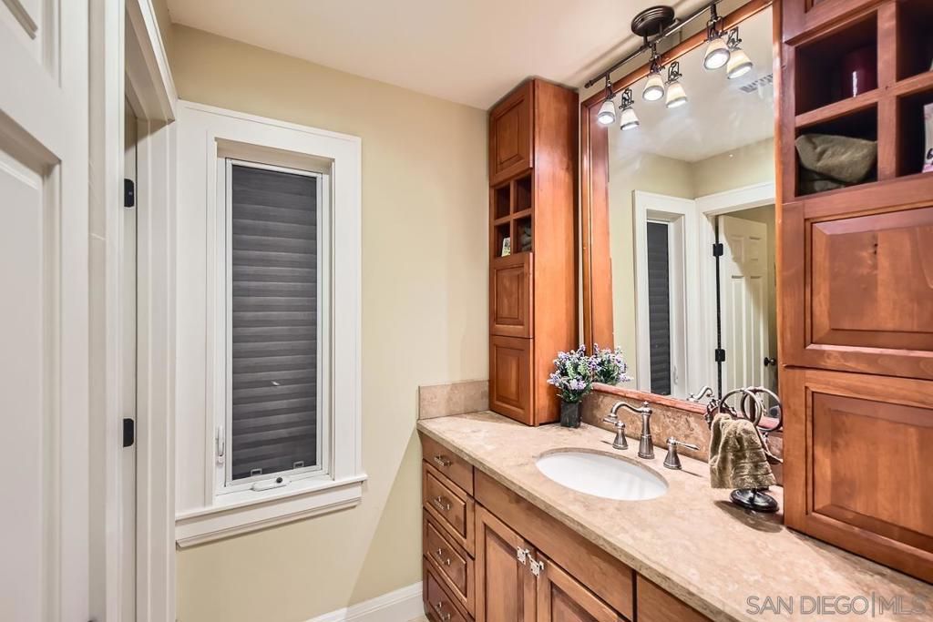 listing image 130723979320524778265