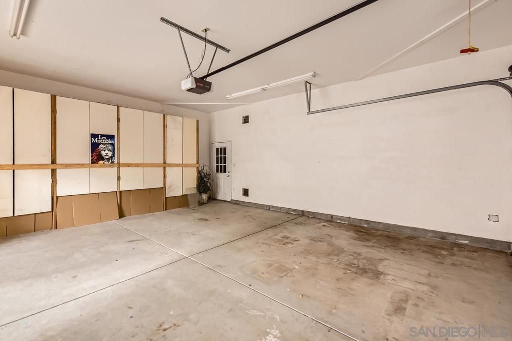 listing image 130725794923860609266