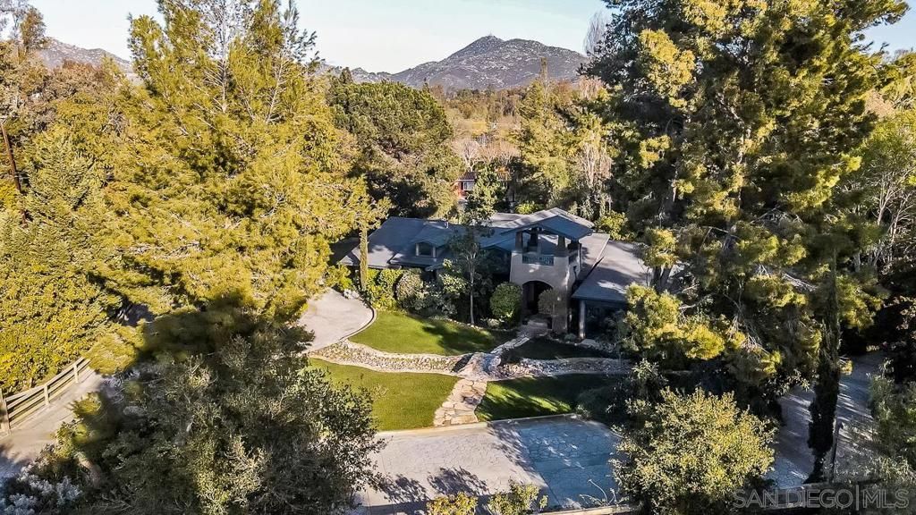 listing image 130725289177585854393