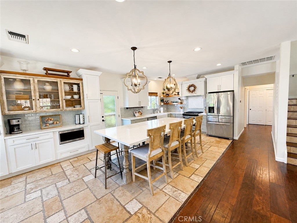 4435 San Jacinto