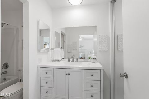 Tiny photo for 1610 Parrot Court, Ventura, CA 93003 (MLS # V1-34773)