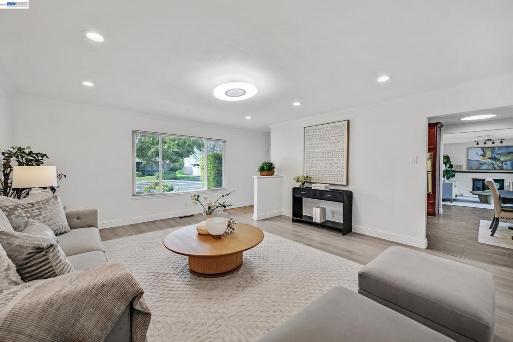 2449 Almaden Blvd