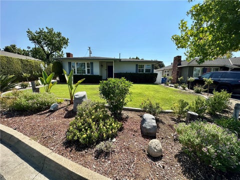 Photo of 436 N Washington Avenue, Glendora, CA 91741 (MLS # OC26177573)