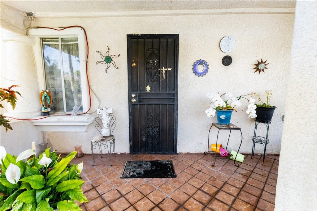 952 Orange Grove