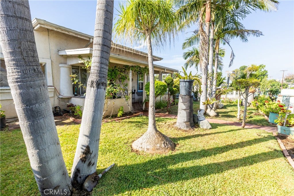 952 Orange Grove