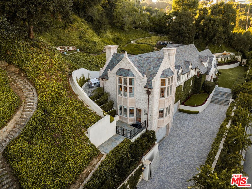 Photo of 10950 Bellagio Road, Los Angeles, CA 90077 (MLS # 26664149)