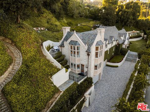 Photo of 10950 Bellagio Road, Los Angeles, CA 90077 (MLS # 26664149)