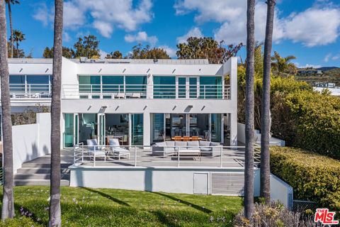 Photo of 27420 Pacific Coast Highway, Malibu, CA 90265 (MLS # 25560045)