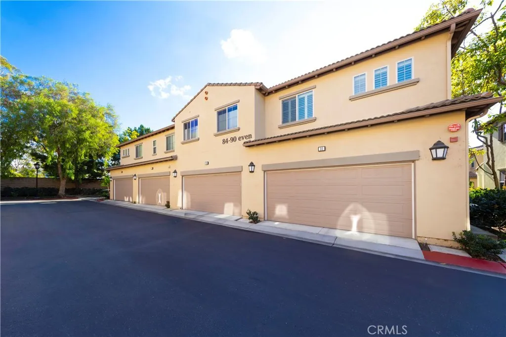 Irvine, California 92618, United States, 3 Bedrooms Bedrooms, ,3 BathroomsBathrooms,Residential,Active,247566