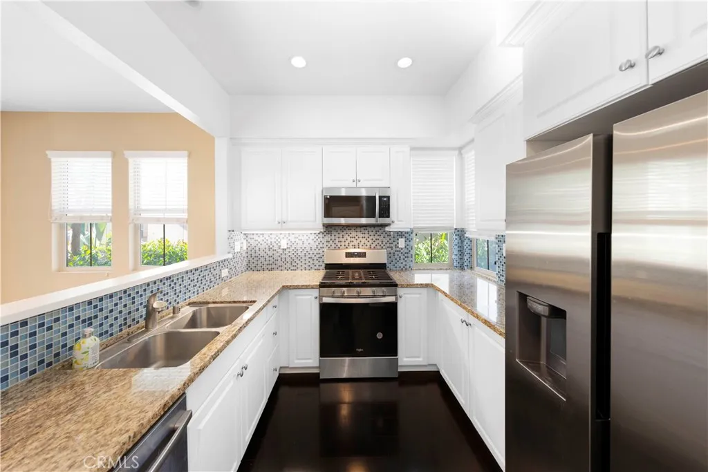 Irvine, California 92618, United States, 3 Bedrooms Bedrooms, ,3 BathroomsBathrooms,Residential,Active,247566