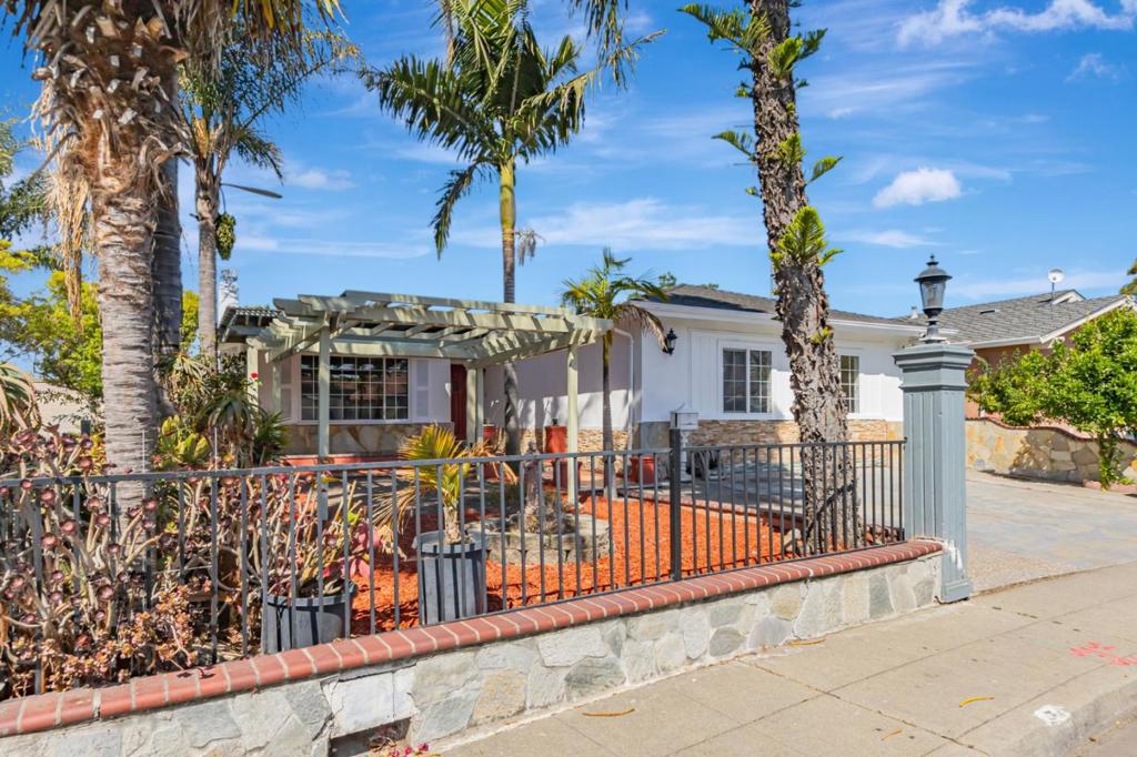 1087 Starlite Drive