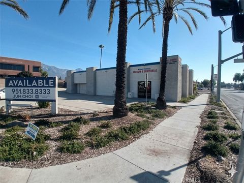 Photo of 1595 W Foothill Boulevard, Upland, CA 91786 (MLS # IG26050154)