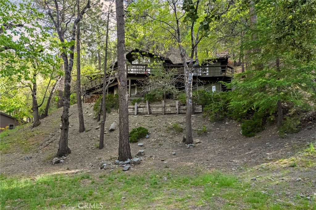 1159 Twin Lakes Drive