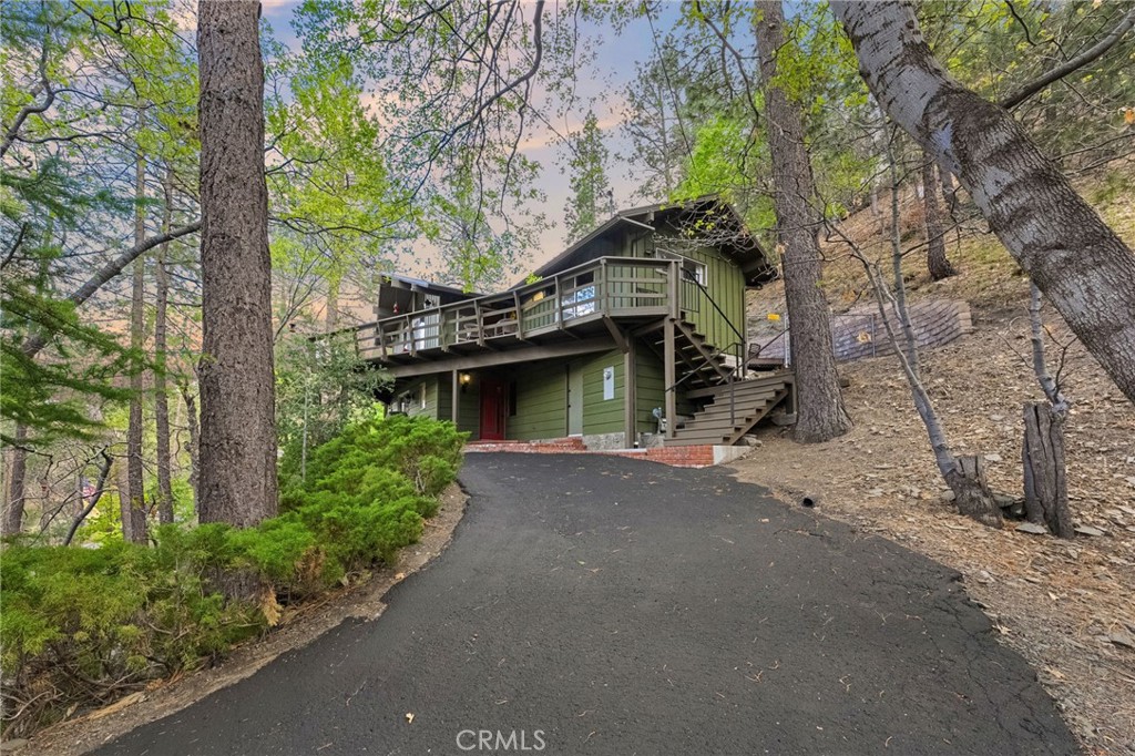 1159 Twin Lakes Drive