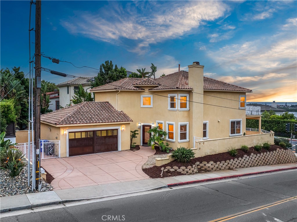 1107 Las Flores Drive