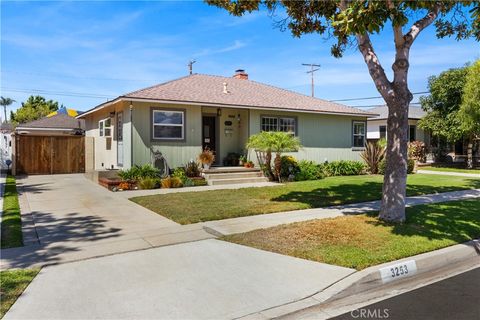 3253 Marwick Ave Long Beach CA 90808