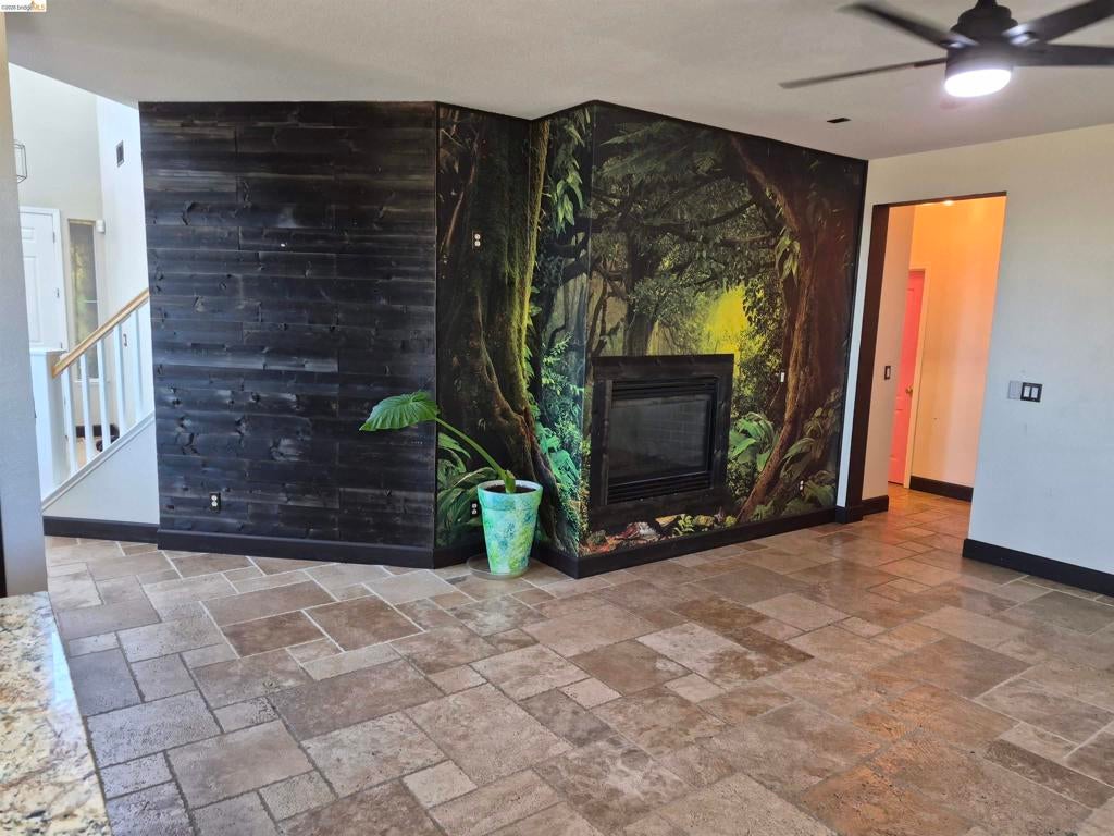 149 Oakpoint Ct