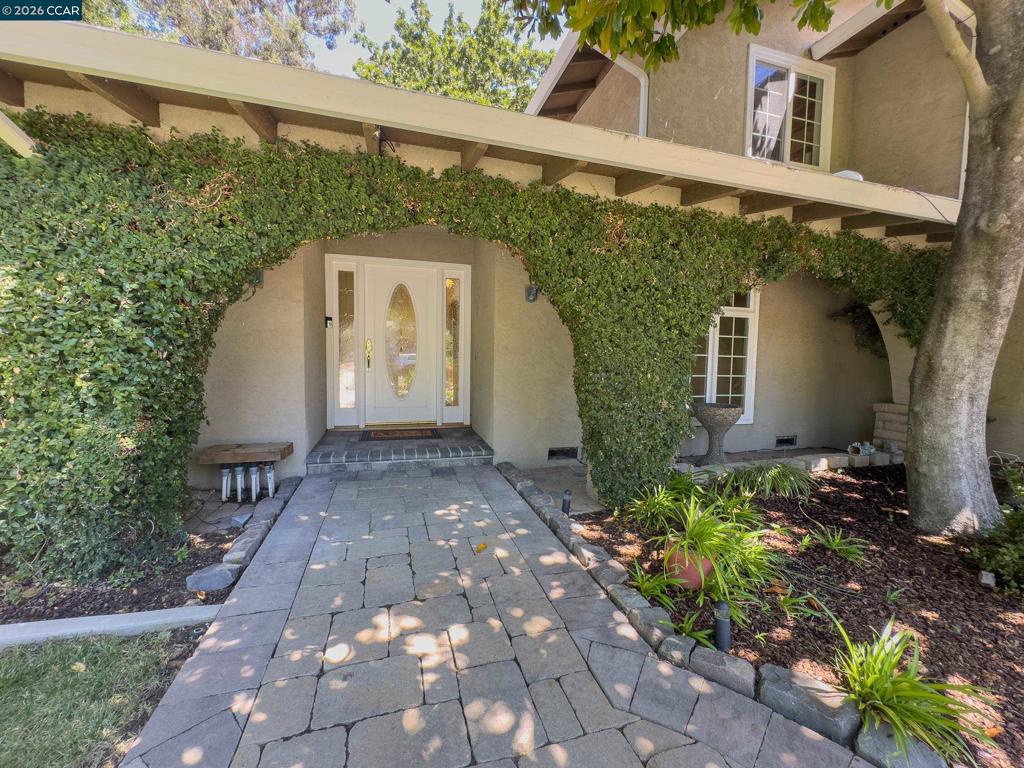 3130 La Playa Ct
