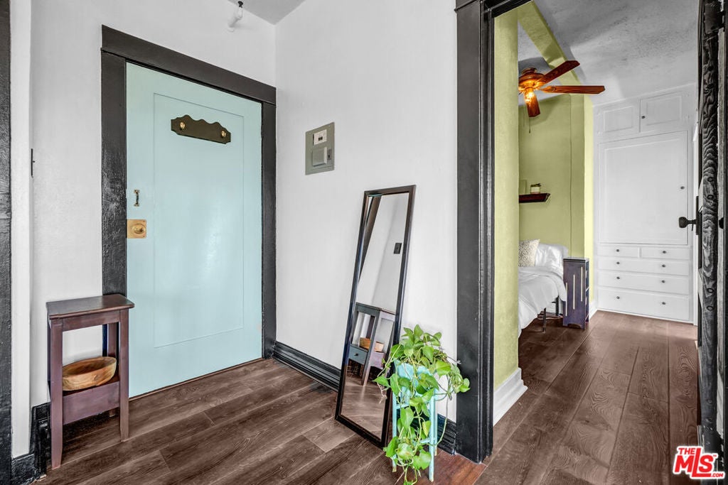 325 W 3rd Street 410