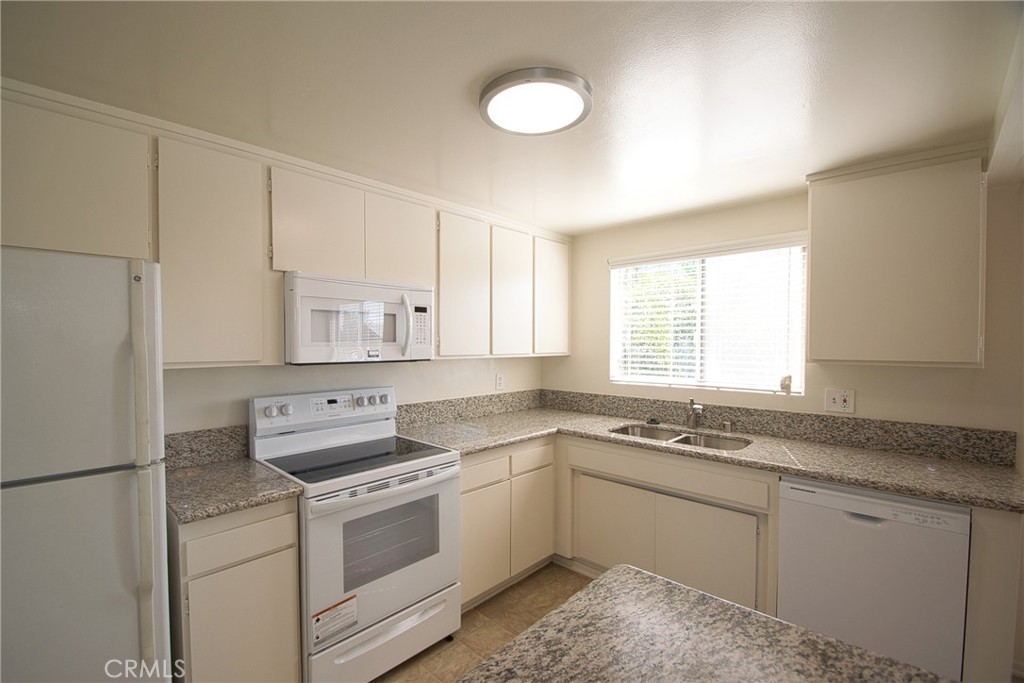 2400 Marshallfield Lane