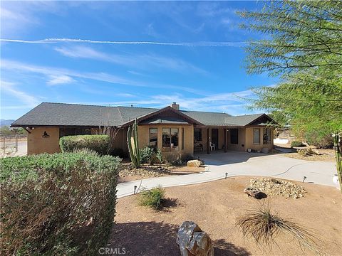 23677 Cahuilla Apple Valley CA 92307